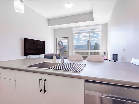 3rd image of 1215 Saint Paul St #606