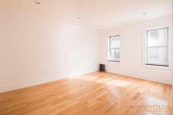 Rented by aptsandlofts.com | media 11