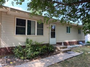 1801 W Neil St, Garden City, KS 67846