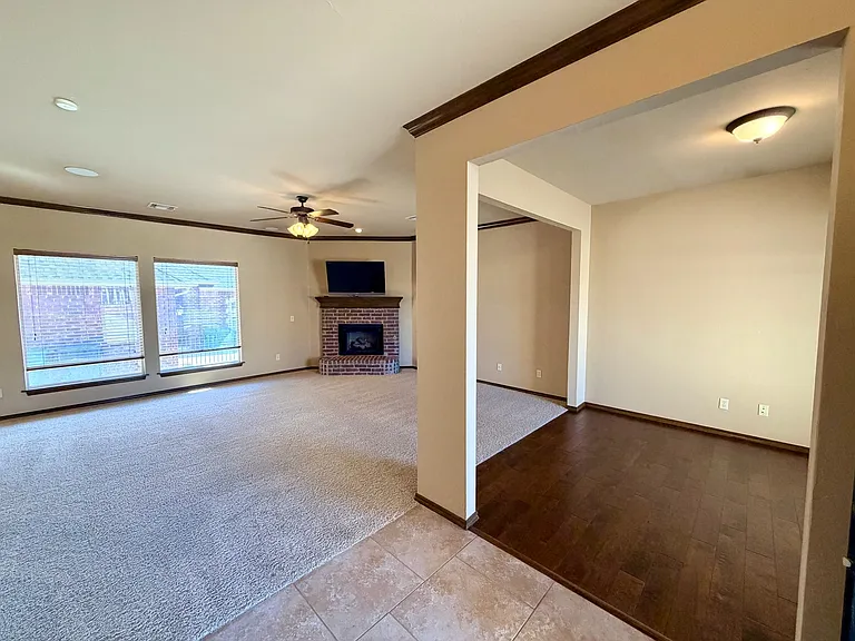 12600 N Rockwell Ave #63 — Photo 3
