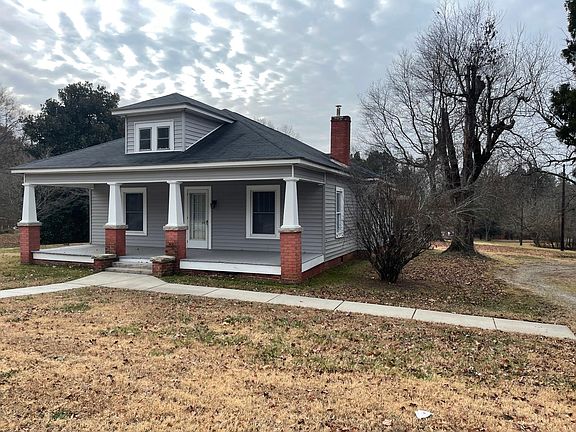 4th image of 2417 Statesville Blvd