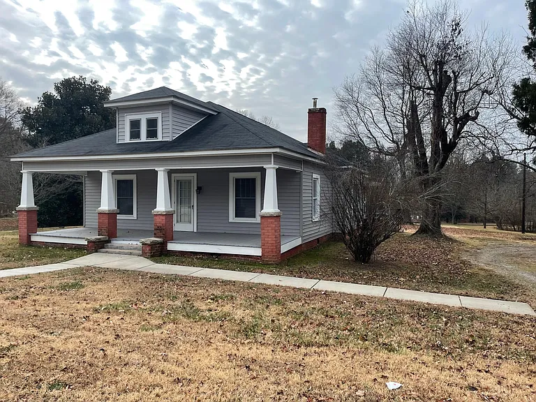 2417 Statesville Blvd — Photo 4