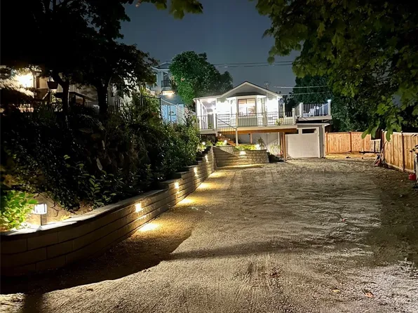 314 NW 2nd Place, Renton, WA 98057