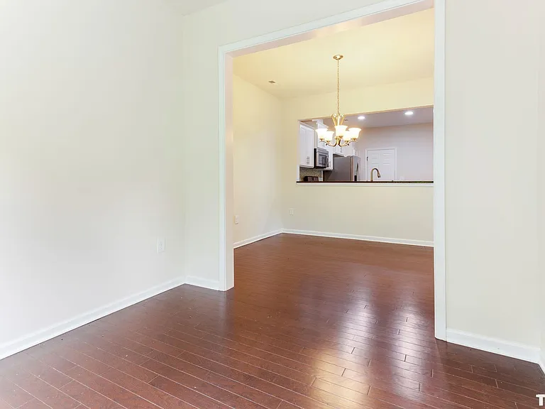 224 Lynchwick Ln — Photo 12