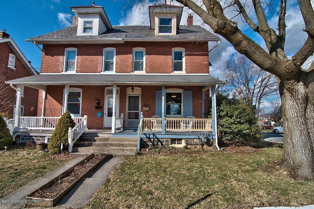 403 E Fairview St photo 1
