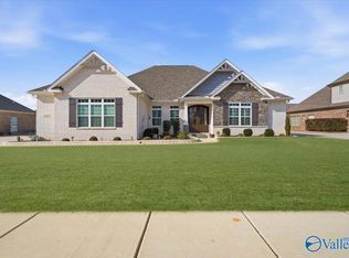 14847 Commonwealth Dr, Athens, AL 35613