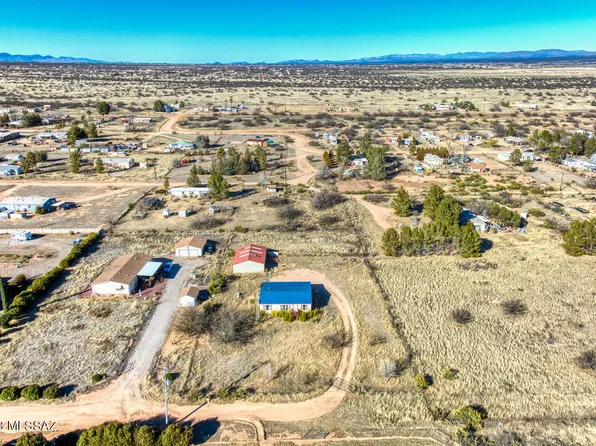9789 E McLain Ln, Hereford, AZ 85615