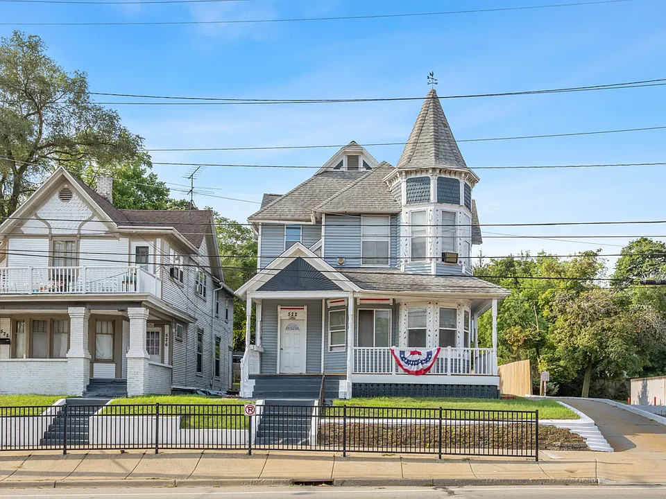 522 Michigan St NE #5