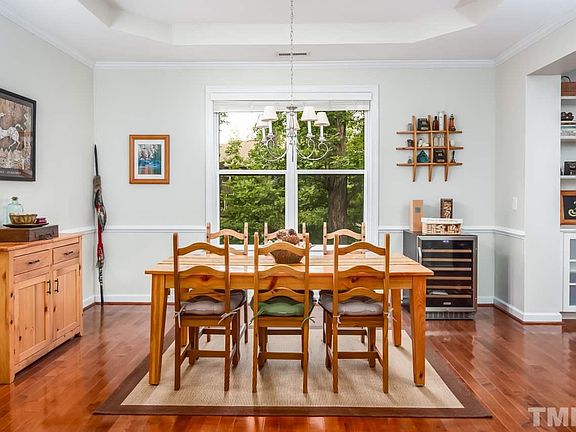 5th image of 705 Wisborough Ct