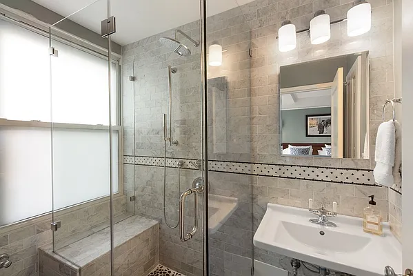 Sold by Nest Seekers International | media 18