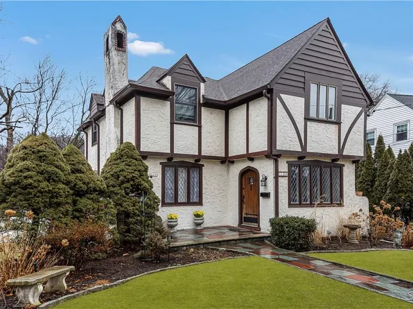 110 Parkview Drive, Bronxville, NY 10708