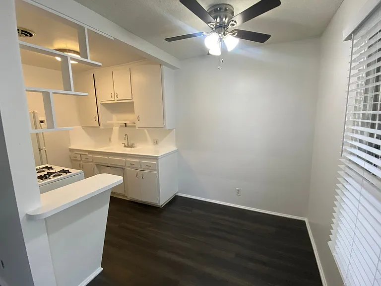 1019 Stanley Ave #1029 — Photo 8