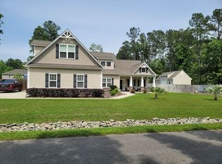 693 Dan Owen Dr, Hampstead, NC 28443
