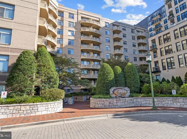 7111 Woodmont Ave APT 405, Bethesda, MD 20815