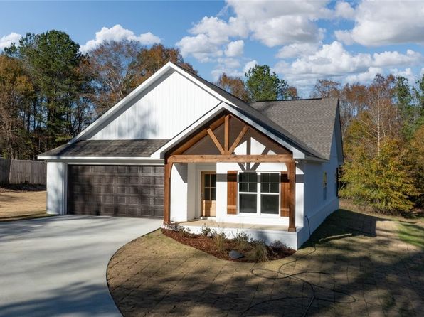 14285 Northside Rd, Berry, AL 35546