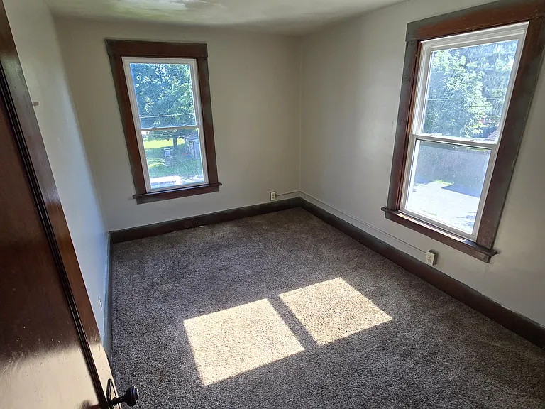1150 S Arch Ave #2 — Photo 3