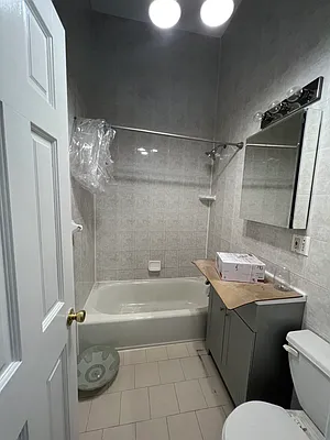 Rented by Fave Realty Inc | media 16