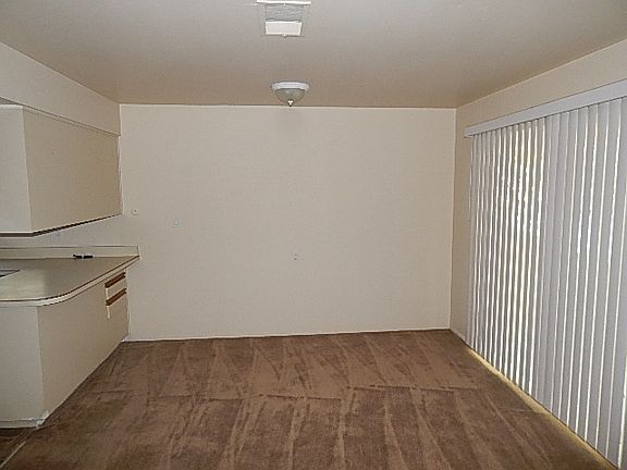 5th image of 224 Dahlia St
