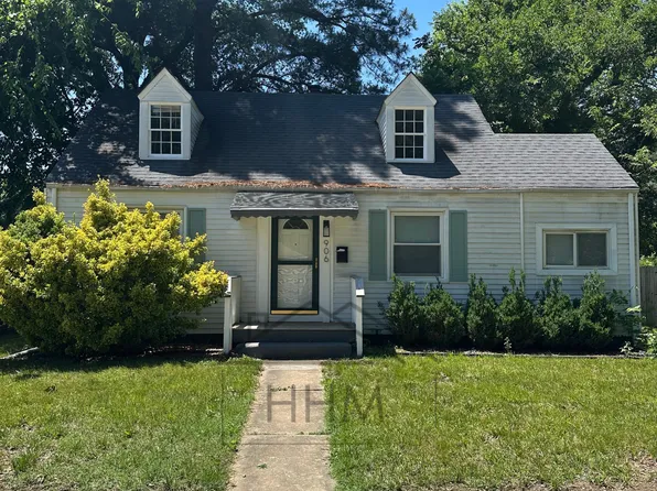 906 Hill Top Dr, Richmond, VA 23225