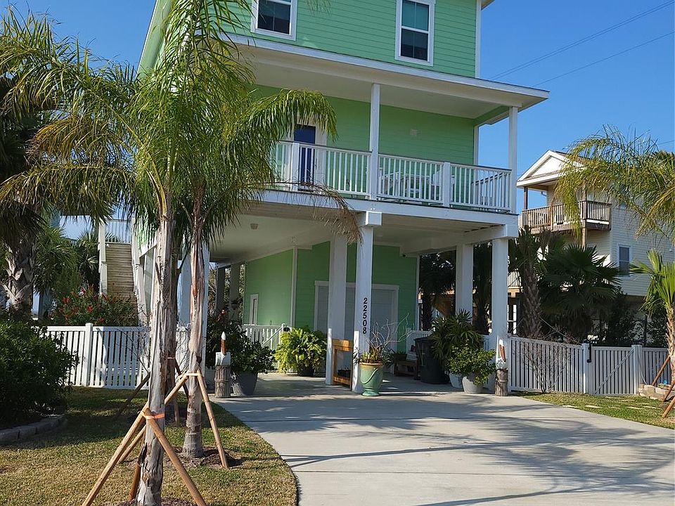 1st image of 22508 Bay Pointe Dr