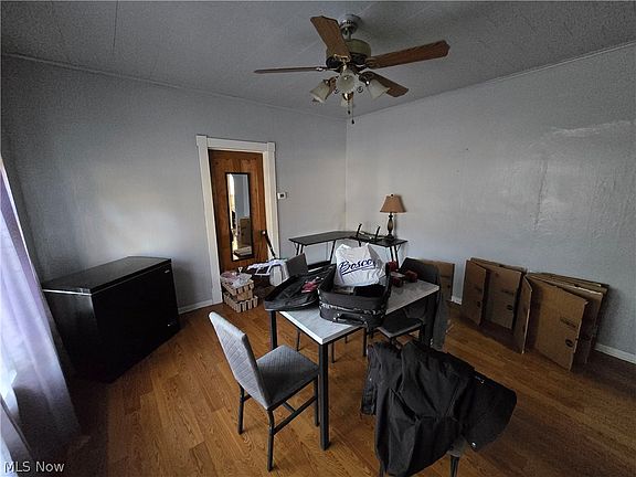 3rd image of 71421 Center St