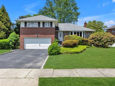 16 Clearland Road, Syosset, NY, 11791
