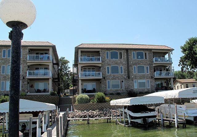 1st image of 1112 Gordon Dr #2N