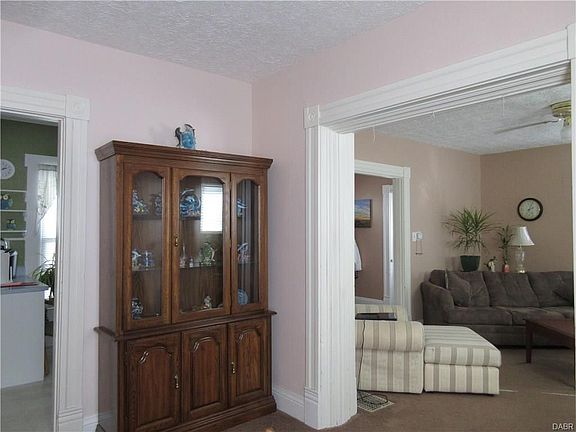 5th image of 115 W Pease Ave