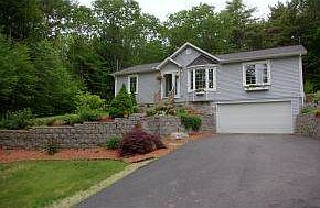 Beatifully Lanscaped Home