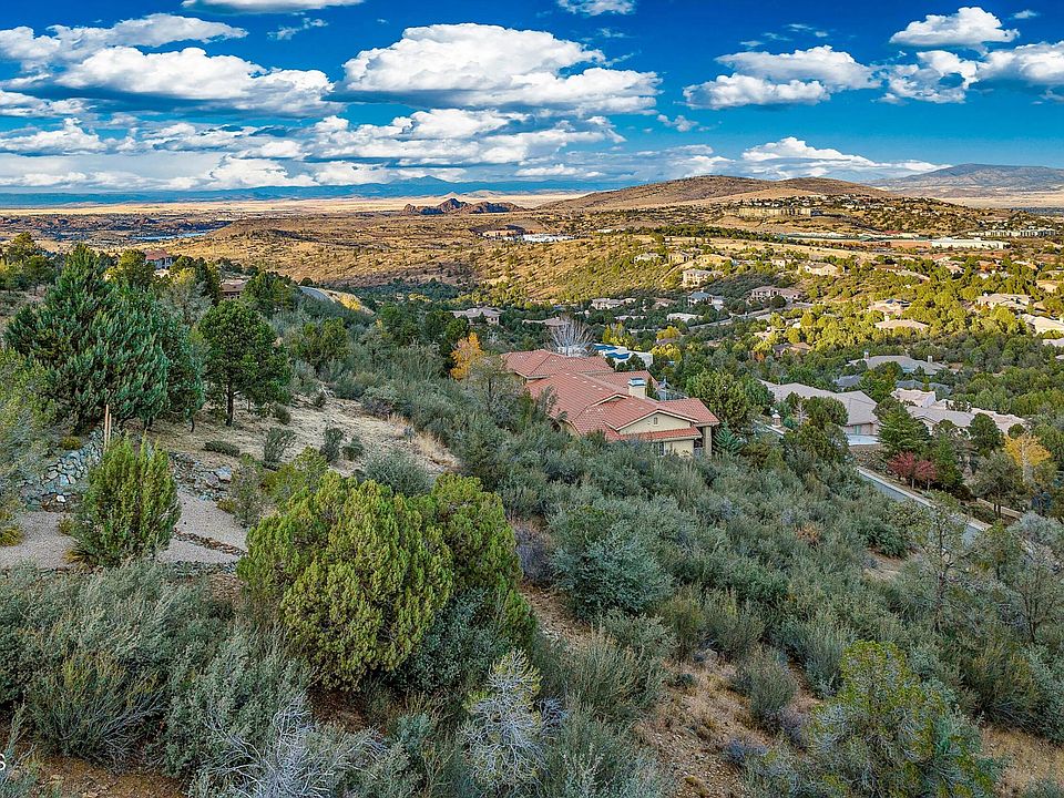 1st image of 473 Rockrimmon Cir
