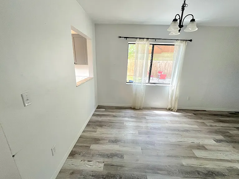 4717 SW 69th Ter — Photo 21