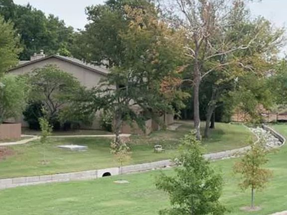 Benchmark common area