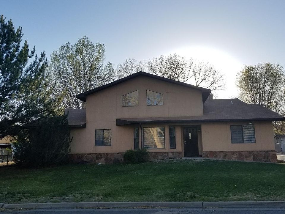 1st image of 2409 Avery Ln