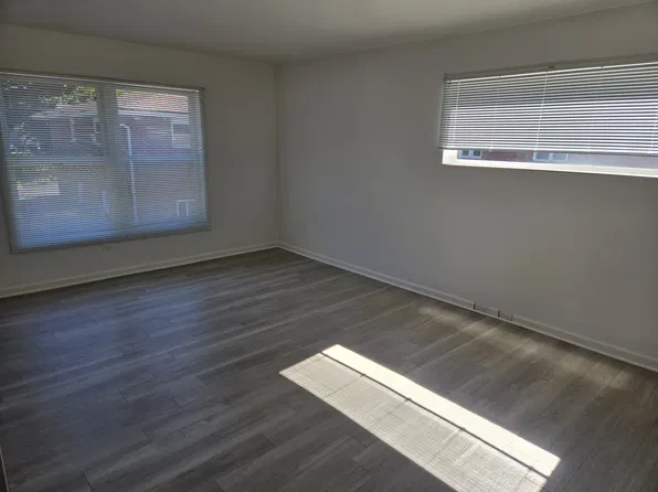 804 Legrand Dr APT 303, Lansing, MI 48910