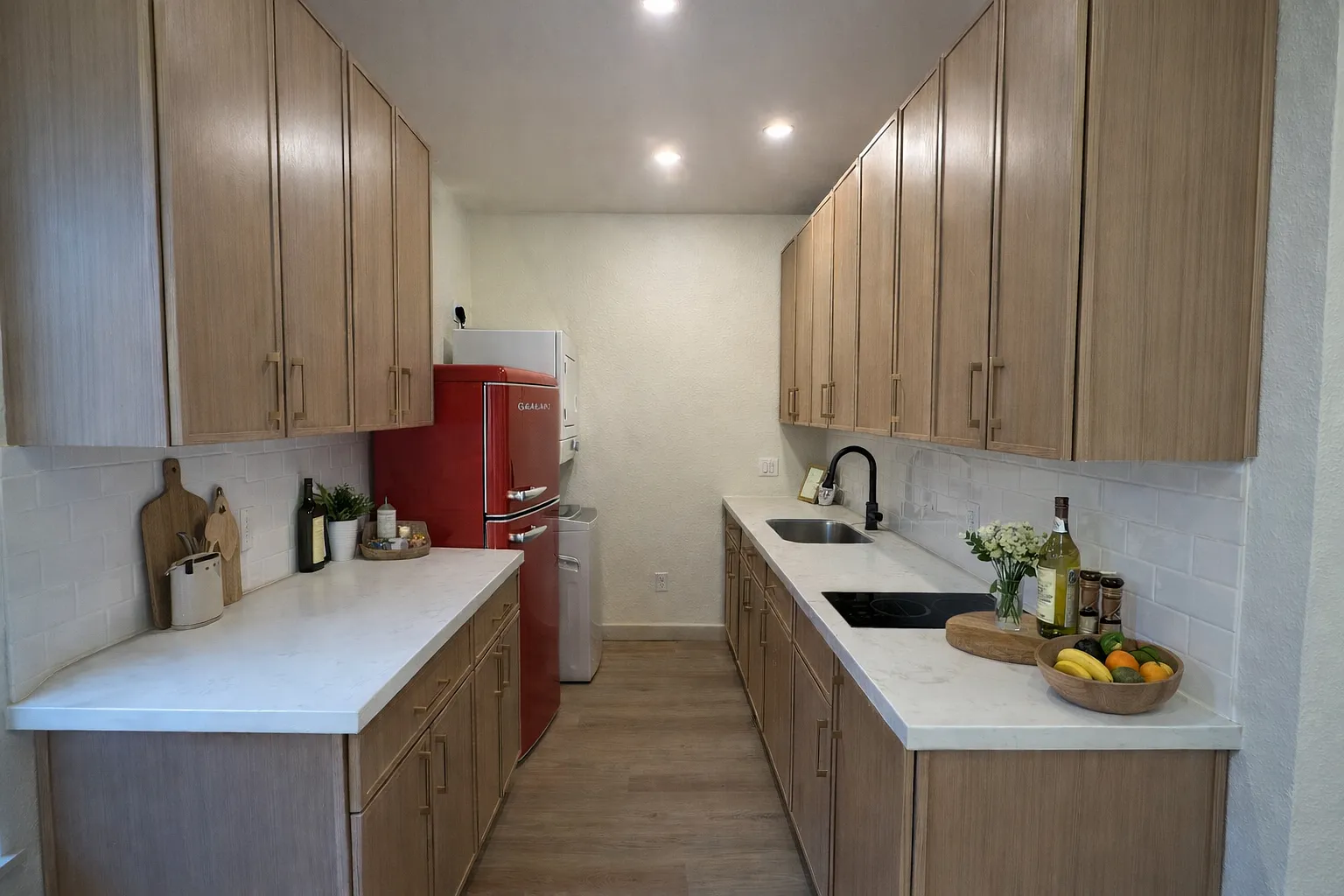 1 bed, 300 sqft, $850 — Photo 1