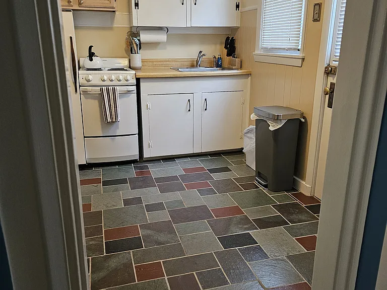 47 Saint Lawrence St #6 — Photo 5