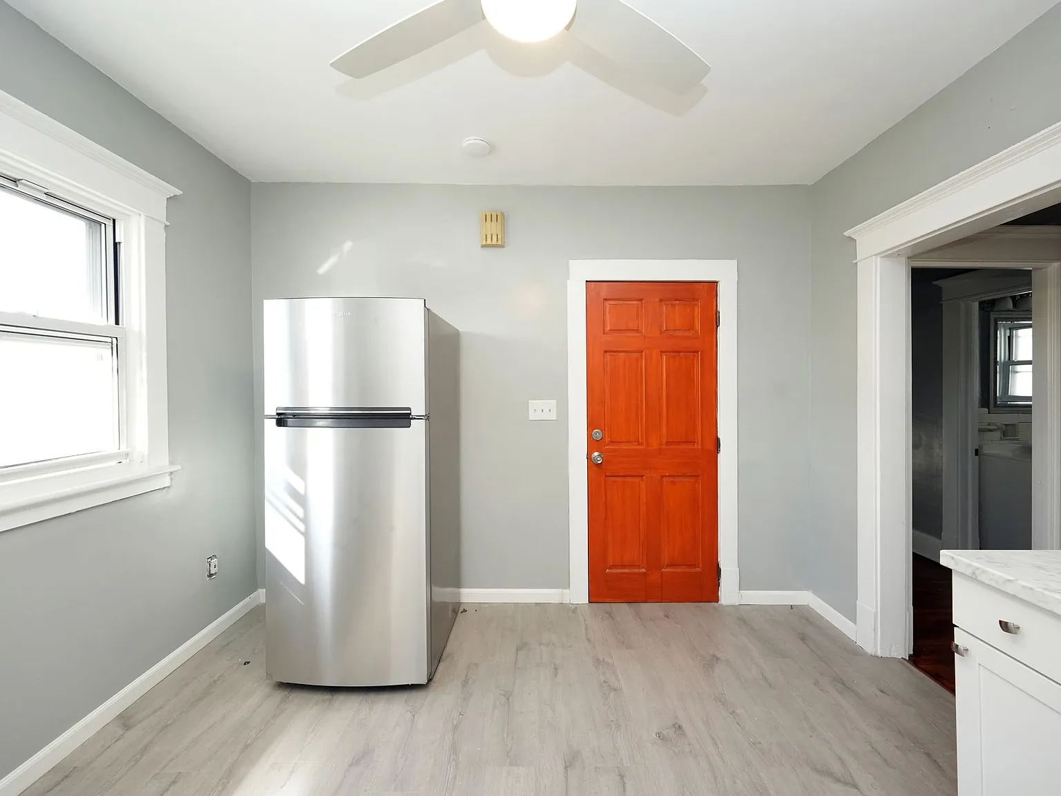 Modern Unit in Buffalo - 50 Brunswick Blvd - $1850 - Available 10/15/2026 — Photo 4