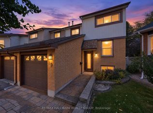 19 Fallow Ct, Ottawa, ON K1T 1W8