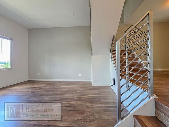 3rd image of 2786 NW Quimby St