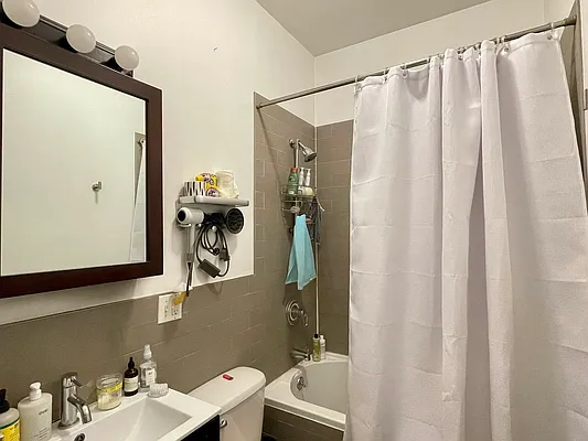 Rented by Bohemia Realty Group | media 14