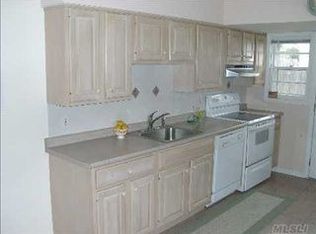 43 Florence Dr, Syosset, NY 11791