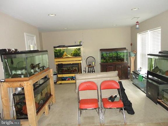 3rd image of 1609 Wilcox Ave