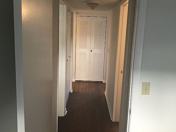 3rd image of 19 Veronese Ct
