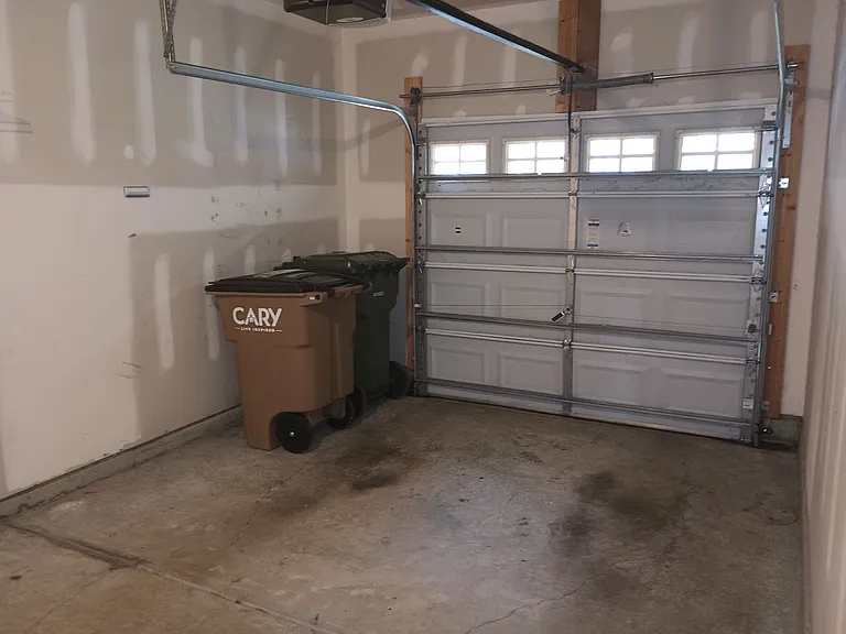 421 Madison Ave — Photo 29