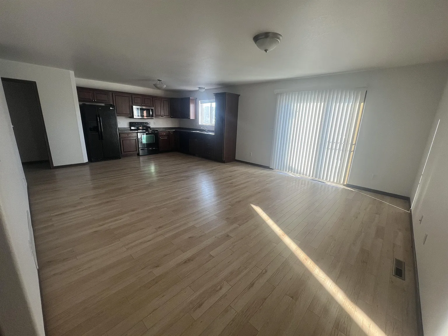 3322 8th Street W. West Fargo, ND 58078 - C — Photo 3