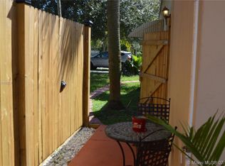 225 NE 171st Ter #2, Miami, FL 33162