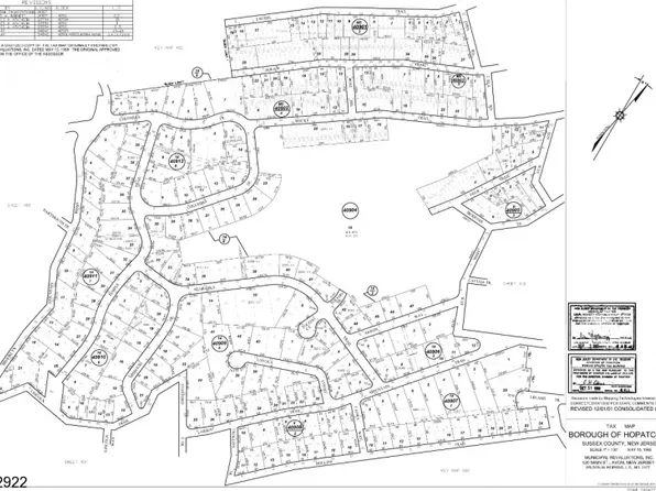 20 Nebraska Trl, Hopatcong Boro, NJ 07843