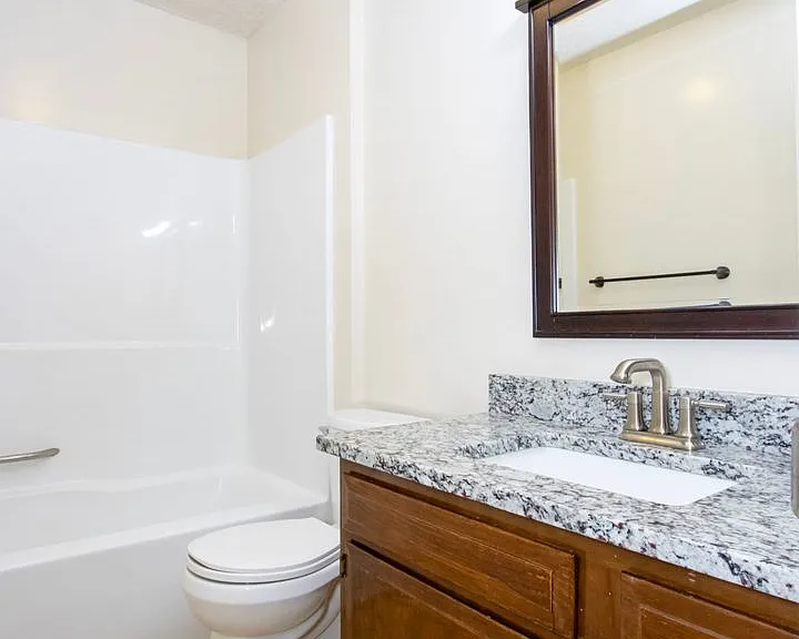 240 Collier Dr #10 — Photo 13