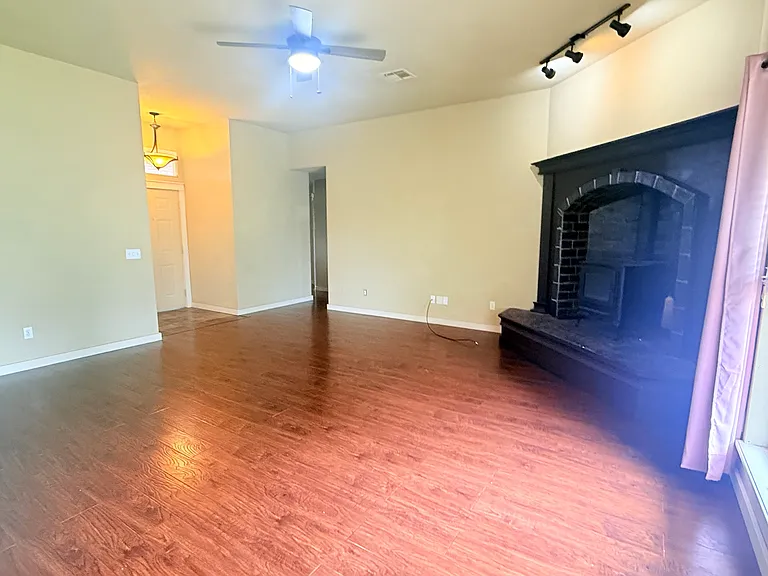720 Night Hawk Dr — Photo 18