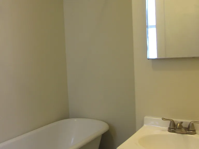 38 Graham St #201 — Photo 11